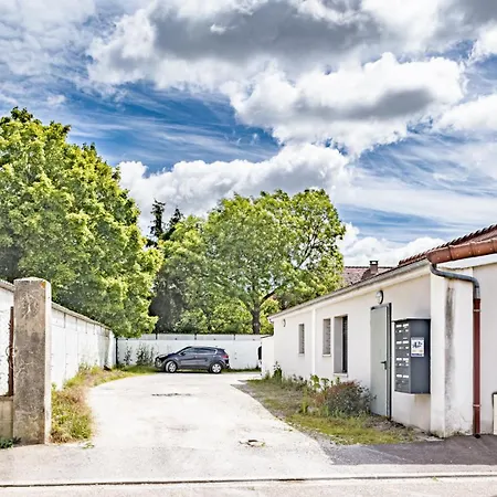 Апартаменты Le Loft Savinien - Proche Troyes - 2 Pers