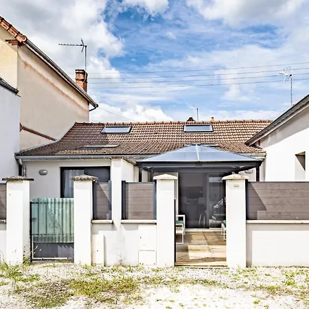 Le Loft Savinien - Proche Troyes - 2 Pers Апартаменты