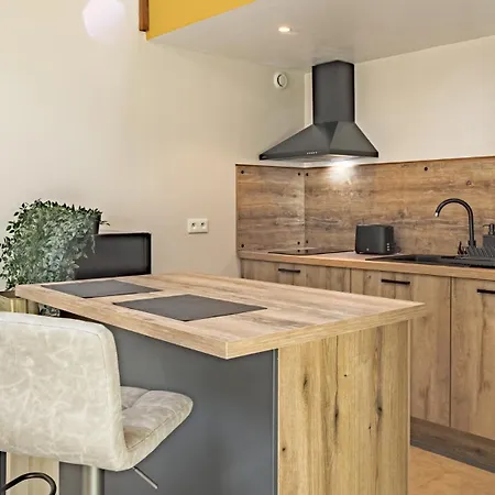 Le Loft Savinien - Proche Troyes - 2 Pers Апартаменты *